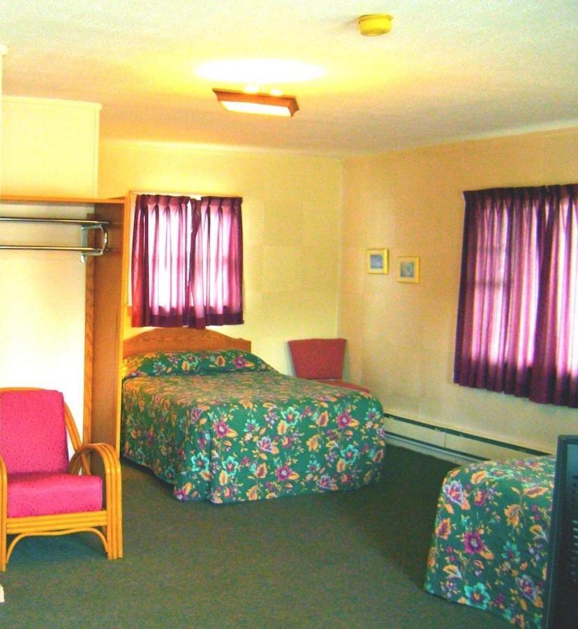 Stiles Motel Hill View Woodstock Esterno foto