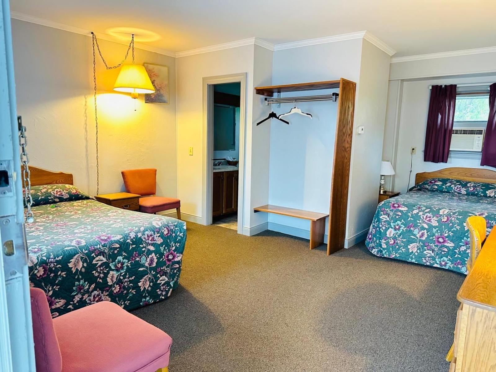 Stiles Motel Hill View Woodstock Esterno foto