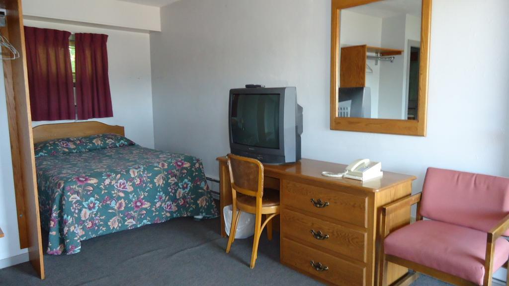 Stiles Motel Hill View Woodstock Esterno foto
