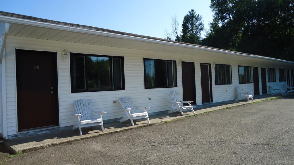 Stiles Motel Hill View Woodstock Esterno foto